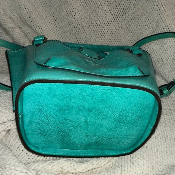 💙Patricia Nash Turquoise Crossbody Purse - Picture 12 of 16